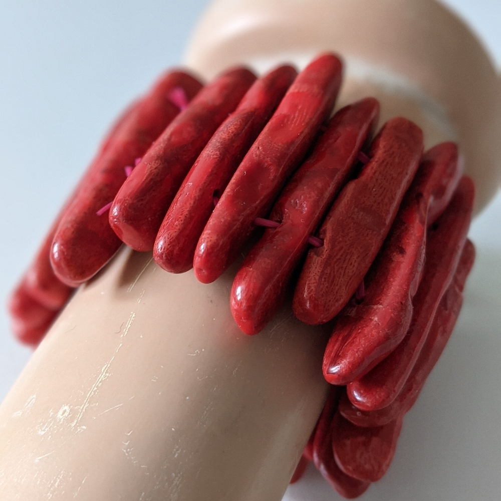 Vintage Red Stem Coral Stretch Bracelet - Picture 3 of 6
